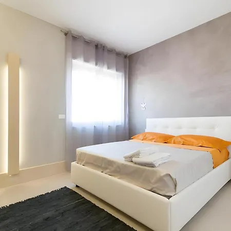 Bianco Mare Teti Отранто
